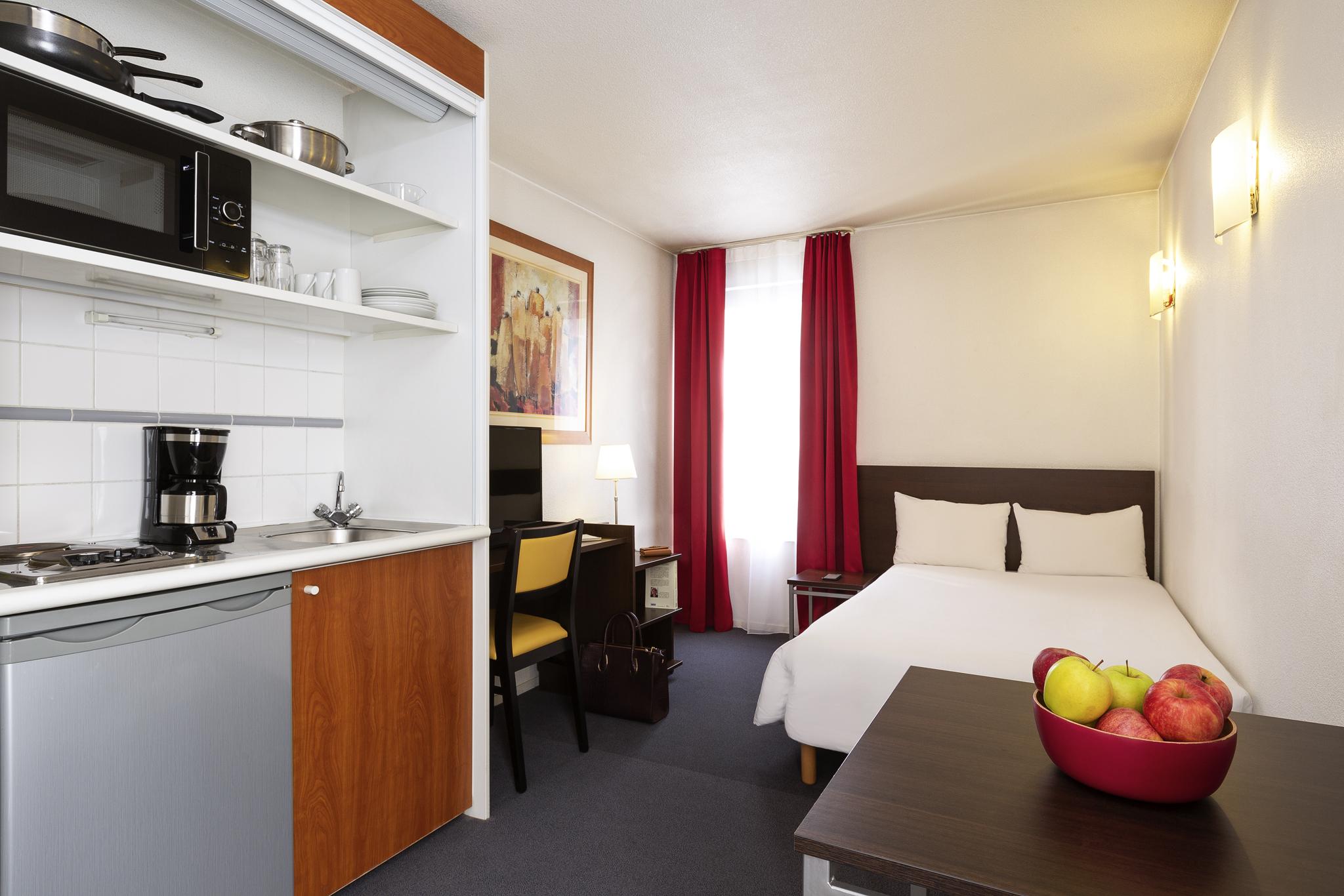 Aparthotel Adagio Access La Defense - Leonard De Vinci Courbevoie Exteriör bild